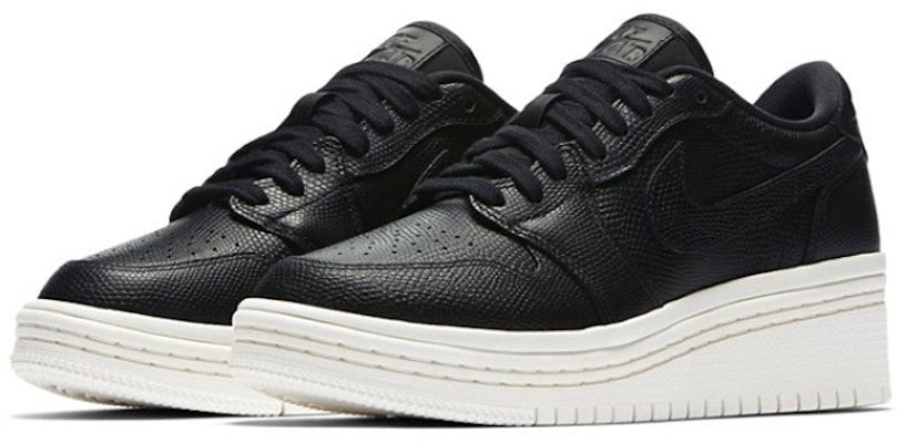 (W) Air Jordan 1 Terangkat 'Hitam' AO1334-014 Lookbook (W) Air Jordan 1 Terangkat 'Hitam' AO1334-014