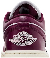 (女款)Air Jordan 1 Low '勃艮第酒紅' DC0774-161 Sizing (女款)Air Jordan 1 Low '勃艮第酒紅' DC0774-161