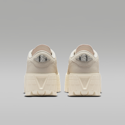 Details for (W) Air Jordan 1 Low "Brooklyn" Avorio Chiaro/Racer Rosa/Avorio Chiaro/Avorio Chiaro IR0835-110