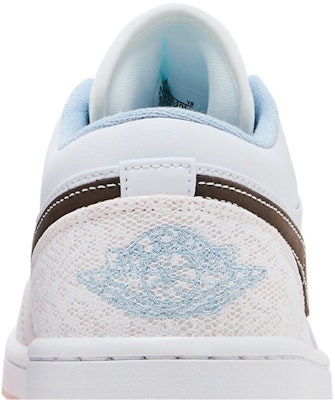 (W) Air Jordan 1 Low 'Terumbu Karang' IB8859-101 Sizing (W) Air Jordan 1 Low 'Terumbu Karang' IB8859-101