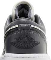 (W) Air Jordan 1 Low 'Kelabu Gelap' DC0774-102 Sizing (W) Air Jordan 1 Low 'Kelabu Gelap' DC0774-102