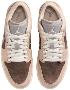 (W) Air Jordan 1 Low ''謎石淺象牙'' IB7011-001 Lookbook (W) Air Jordan 1 Low ''謎石淺象牙'' IB7011-001