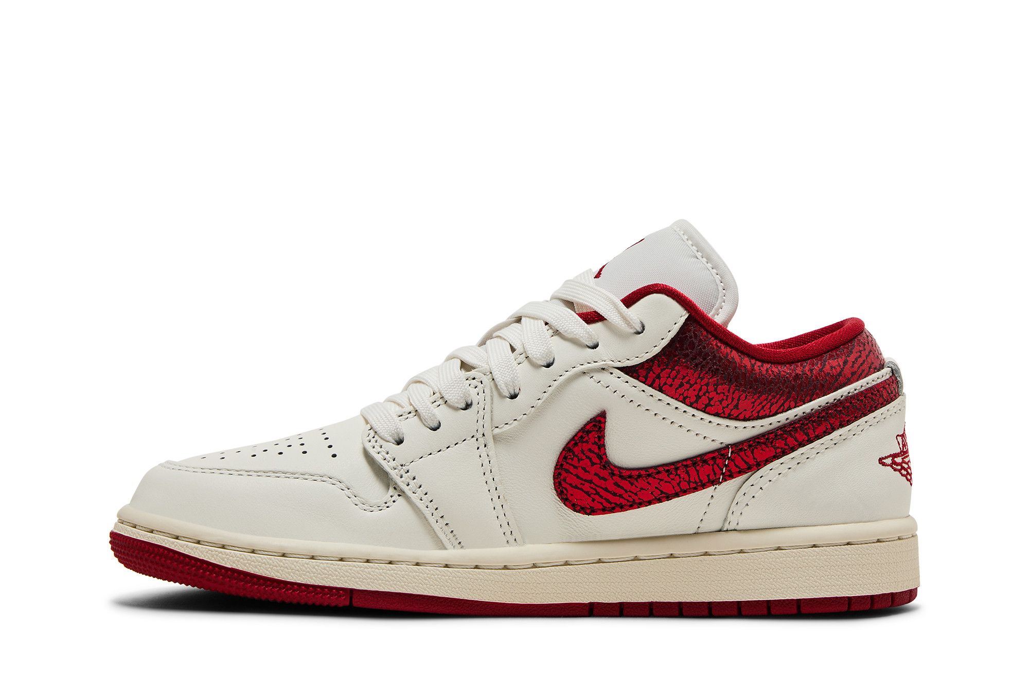 Lookbook (W) Air Jordan 1 Low 'Ruby' Zapatillas Deportivas HJ9338-106