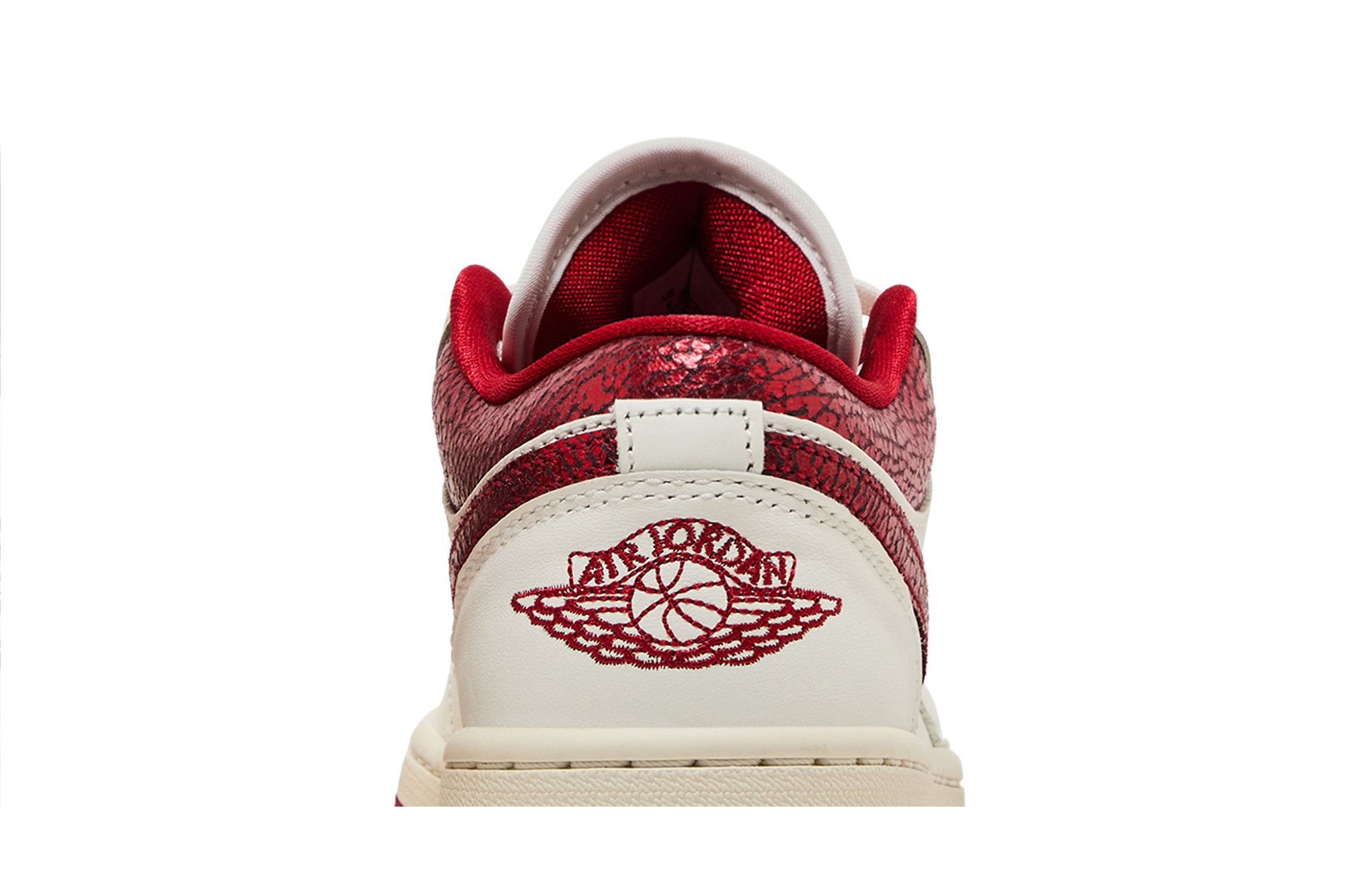 Sizing (W) Air Jordan 1 Low 'Ruby' Zapatillas Deportivas HJ9338-106