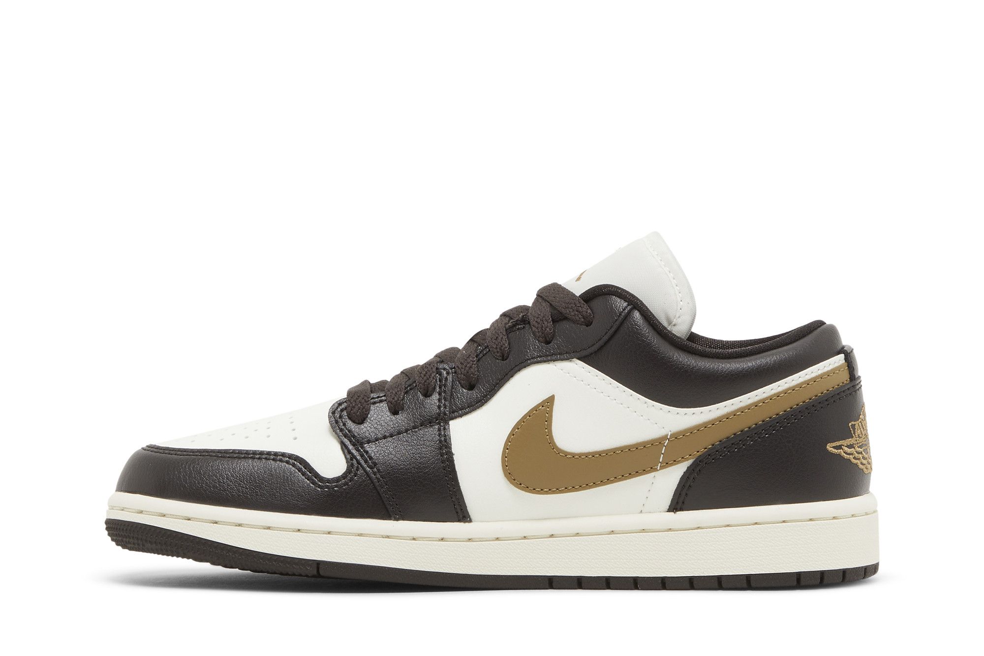 Shop （女款）Air Jordan 1 Low「Shadow Brown」DC0774-200