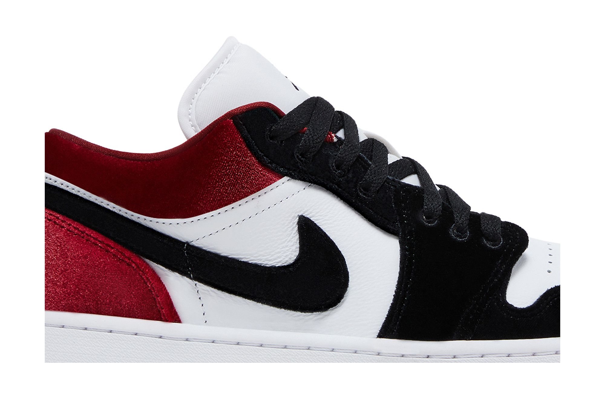 Shop (W) エア ジョーダン 1 ロー "ベルベット ブラック トゥ" FZ3242-001