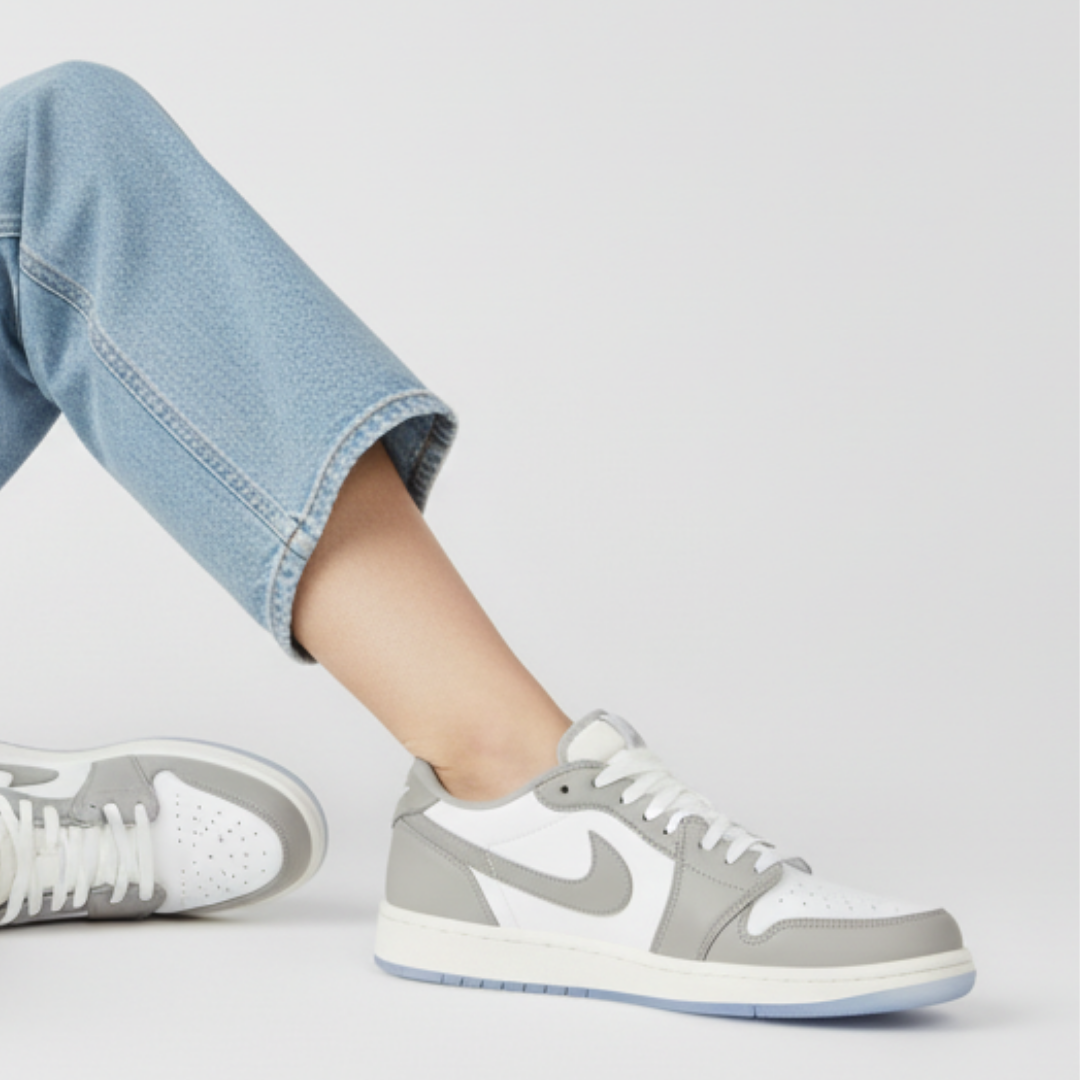 靴 NIKE Air Jordan 1 Low \"Wolf Grey\" New- Size 9.5- Nike Air Jordan 1 Low Wolf Grey (W) DC0774