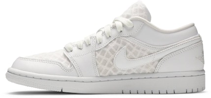 (W) Air Jordan 1 Low Breathe 'Triple White' Putih Serba DC9508-100 Lookbook (W) Air Jordan 1 Low Breathe 'Triple White' Putih Serba DC9508-100