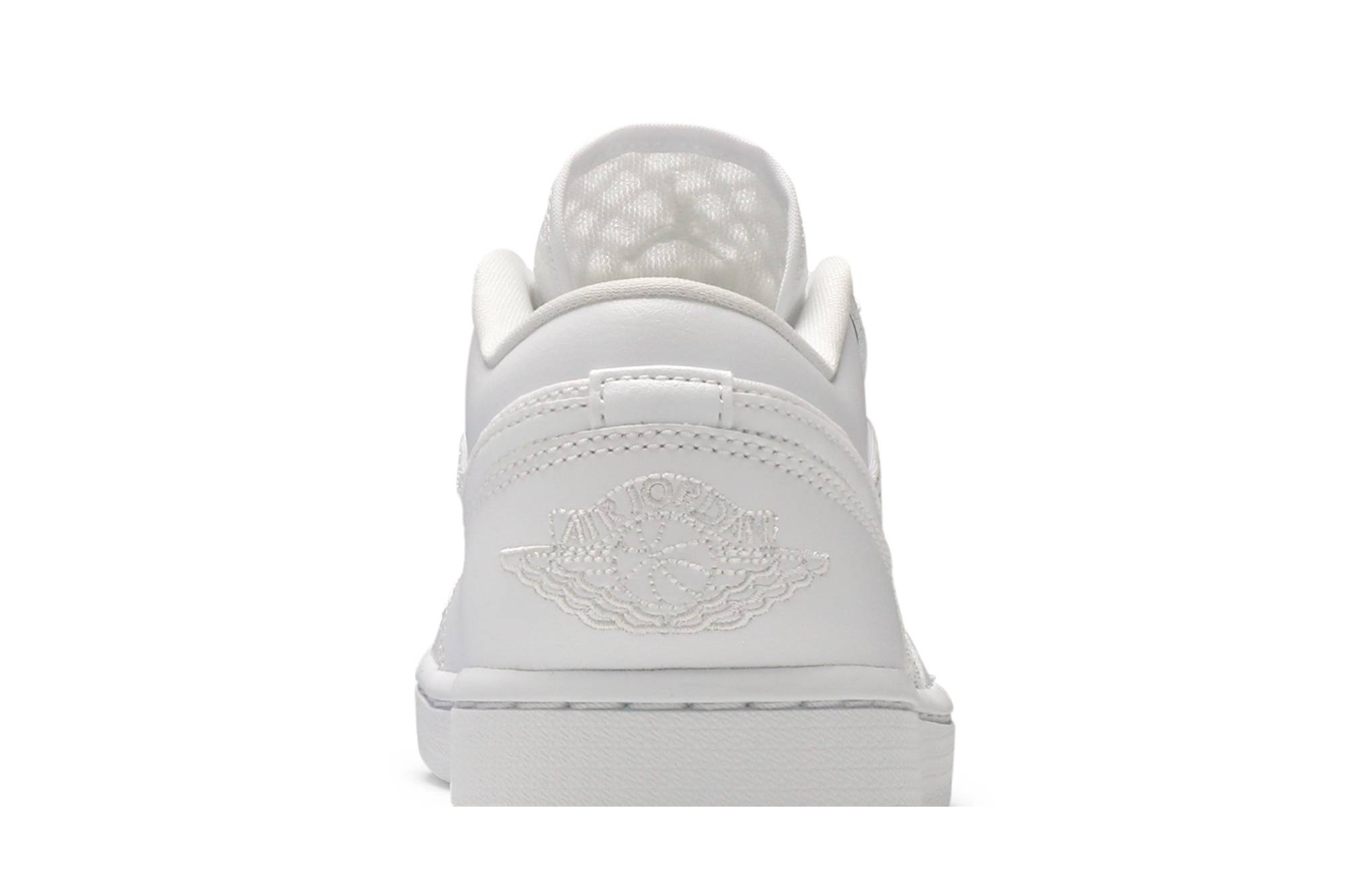 Sizing (W) エア ジョーダン 1 ロー ブリーズ トリプルホワイト DC9508-100