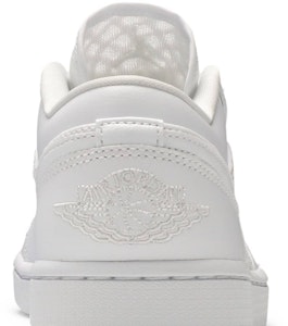 (W) 에어 조던 1 로우 브리드 '트리플 화이트' DC9508-100 Sizing (W) 에어 조던 1 로우 브리드 '트리플 화이트' DC9508-100