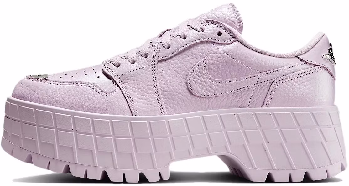 women-air-jordan-1-low-brooklyn-doll-hf-3184-500