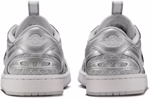 Purchase (W) Air Jordan 1 Low Méthode de Fabrication V3 ''Argent Métallique'' HQ2186-002