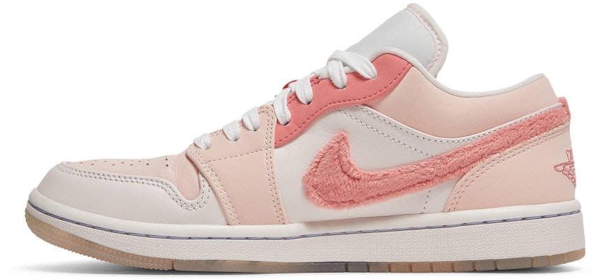 (Women) Air Jordan 1 Low SE 'Mighty Swooshers Pink' DM5443-666 Lookbook (Women) Air Jordan 1 Low SE 'Mighty Swooshers Pink' DM5443-666