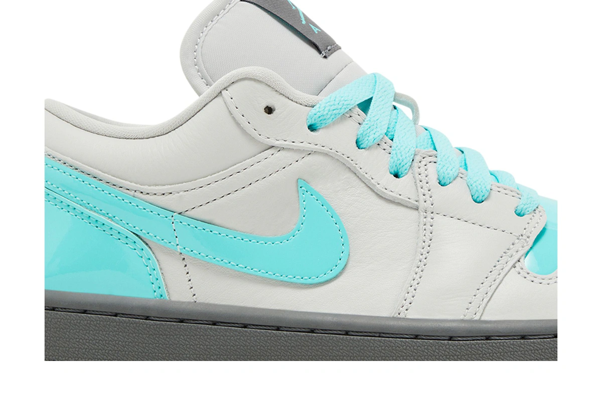 (Women) Air Jordan 1 Low SE 'Polaroid'
