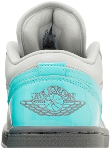 (W) (女士) Air Jordan 1 低筒 SE 'Polaroid' HQ3599-025 HQ3599-025 Sizing (W) (女士) Air Jordan 1 低筒 SE 'Polaroid' HQ3599-025 HQ3599-025