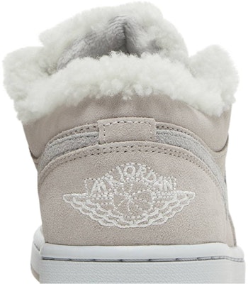 (Women) Air Jordan 1 Low SE 'Sherpa Fleece' DO0750-002 Sizing (Women) Air Jordan 1 Low SE 'Sherpa Fleece' DO0750-002