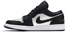Lookbook (W) Air Jordan 1 Low SE 'Silver Toe' - Kasut Wanita Perak Elegan Retro. DA5551-001