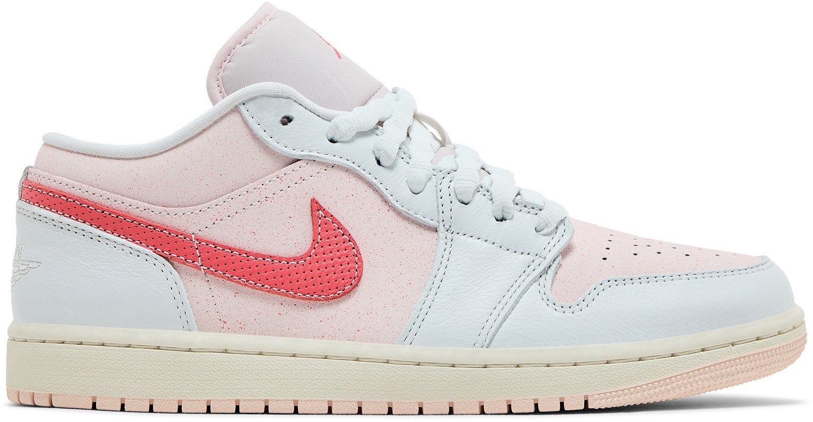 women-air-jordan-1-low-se-strawberry-milkshake-ib-8156-133