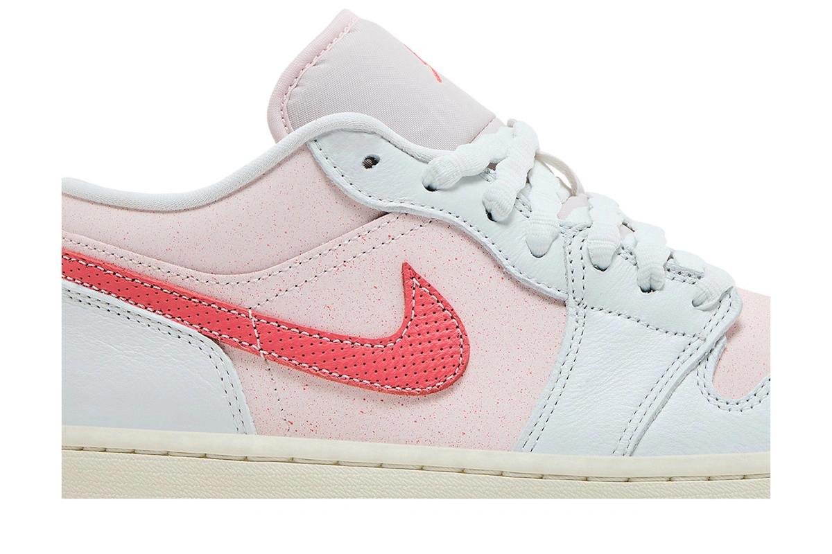 (Women) Air Jordan 1 Low SE 'Strawberry Milkshake'