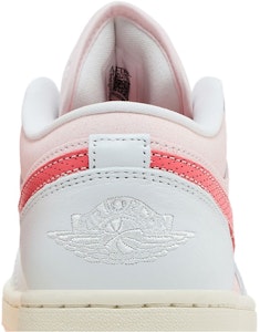 (W) エアジョーダン1 ロー SE 'ストロベリーミルクセーキ' IB8156-133 Sizing (W) エアジョーダン1 ロー SE 'ストロベリーミルクセーキ' IB8156-133