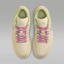 Shop (W) Air Jordan 1 Low SE 米白/橄榄绿/珍珠白/冰胭脂红 II0569-100