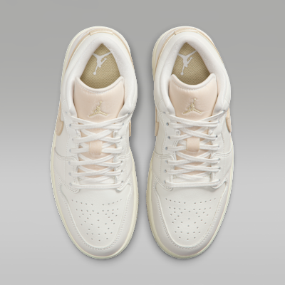 Shop (W) Air Jordan 1 Low SE 米白色/象牙白/金色 HV5157-100