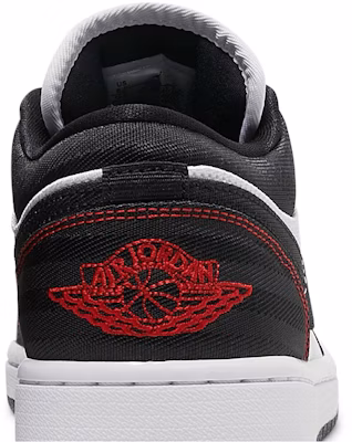 (W) Air Jordan 1 Low SE Utility 'Putih Hitam Merah' DD9337-106 Sizing (W) Air Jordan 1 Low SE Utility 'Putih Hitam Merah' DD9337-106