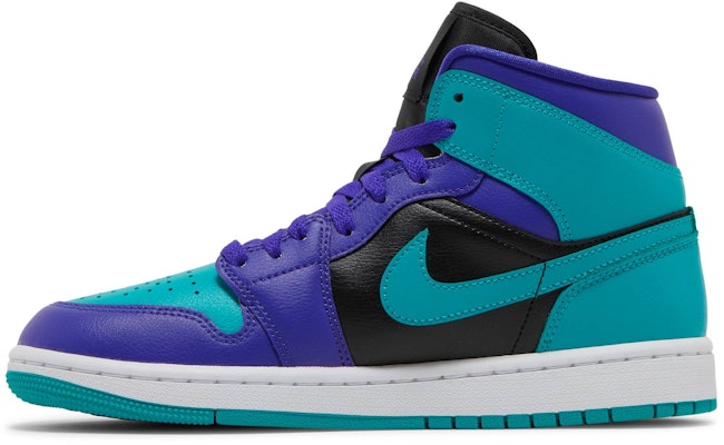 (W) Air Jordan 1 Mid 'Hitam Anggur' BQ6472-502 Lookbook (W) Air Jordan 1 Mid 'Hitam Anggur' BQ6472-502