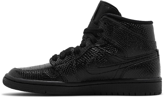 (W) エア ジョーダン 1 ミッド "黒蛇" (Ea Jōdan 1 Middo "Kurohebi") BQ6472-010 Lookbook (W) エア ジョーダン 1 ミッド "黒蛇" (Ea Jōdan 1 Middo "Kurohebi") BQ6472-010