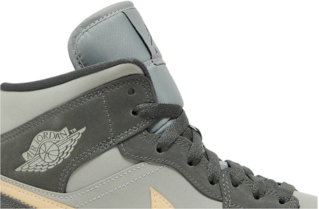 (W) Air Jordan 1 中帮 '铁灰玛瑙' BQ6472-020 Order (W) Air Jordan 1 中帮 '铁灰玛瑙' BQ6472-020