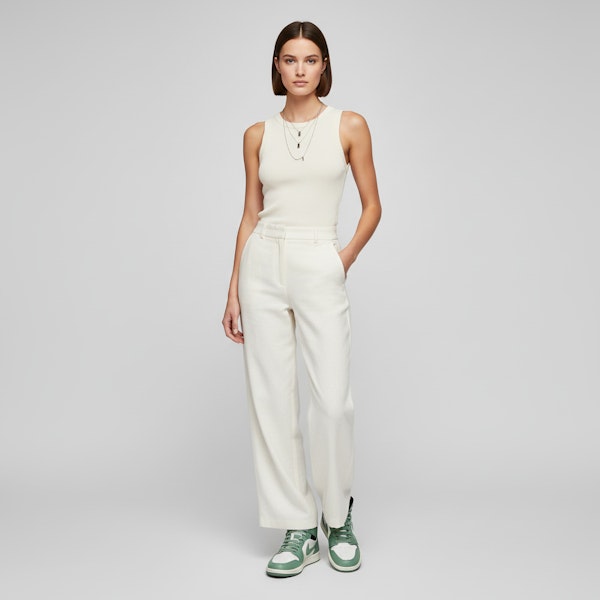 (女性)Air Jordan 1 Mid 'Jade Smoke' BQ6472-130 Lookbook (女性)Air Jordan 1 Mid 'Jade Smoke' BQ6472-130