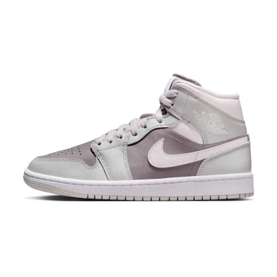 (W) Jordan 1 Mid 'Photon Dust Atmosphere Grey'