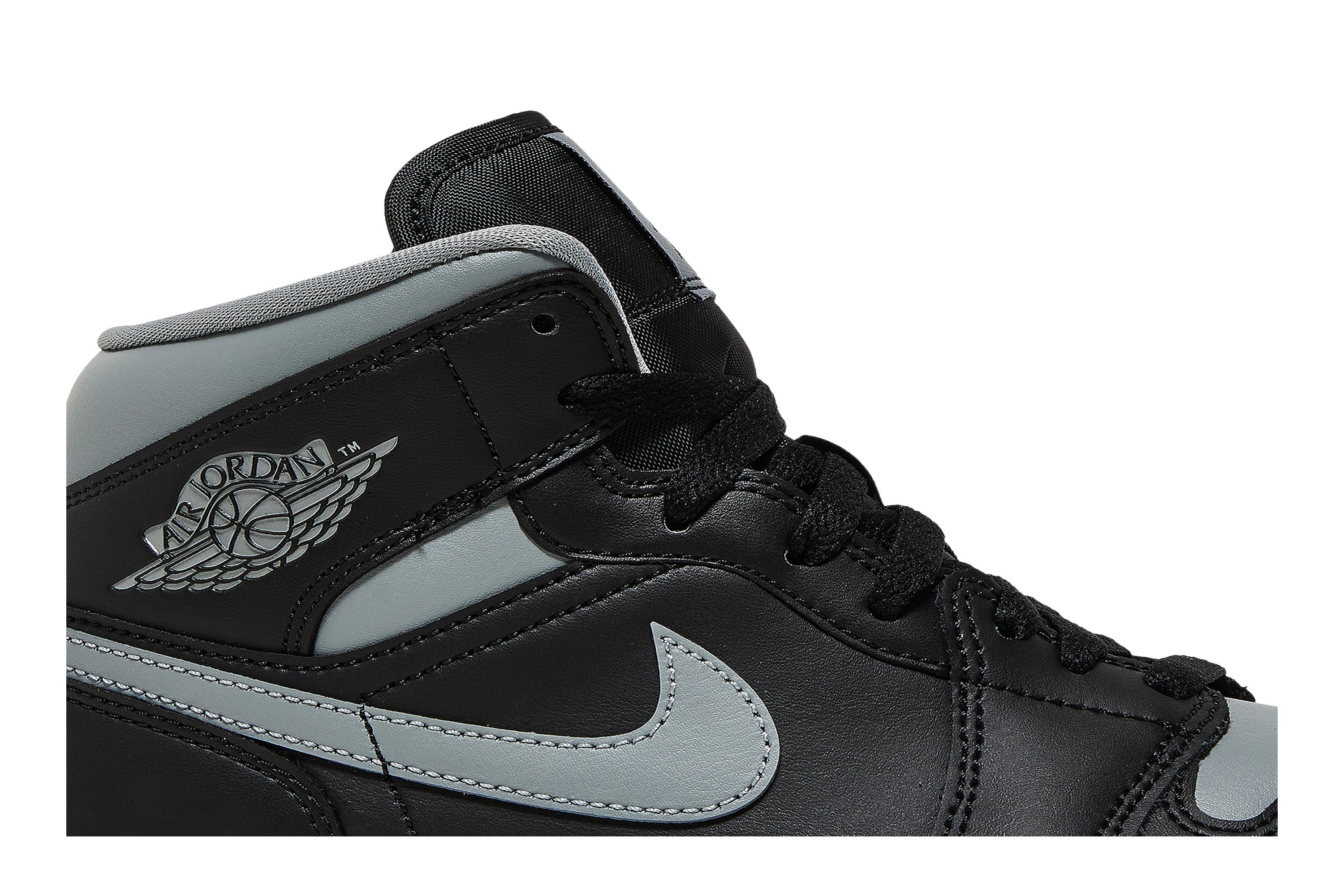Lookbook (W) Air Jordan 1 Mid 'Shadow' Pria/Wanita BQ6472-007