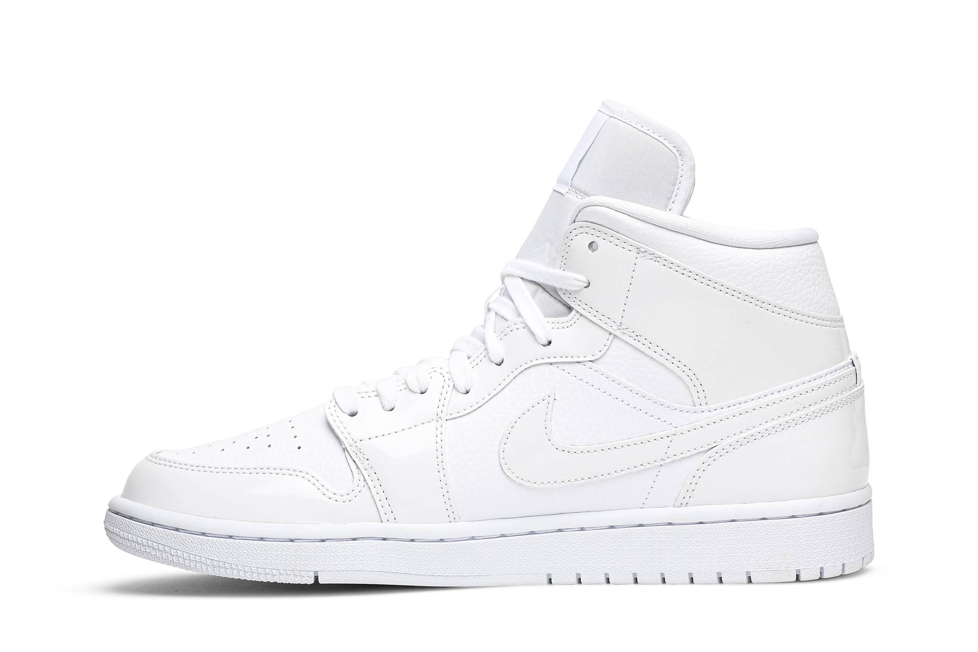 Lookbook (W) Air Jordan 1 中帮 '全白漆皮钩' BQ6472-100