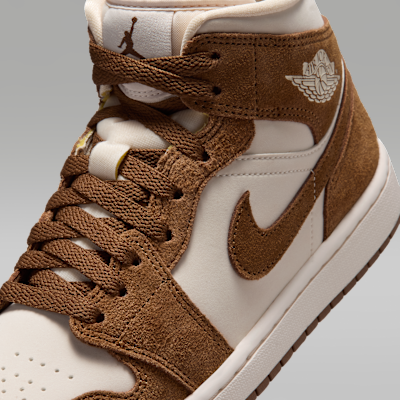 Sizing (W) Air Jordan 1 Mid Licht British Tan/Chalk BQ6472-203