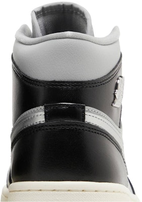 (Women) Air Jordan 1 Mid SE 'Black Chrome' FB9892-002 Sizing (Women) Air Jordan 1 Mid SE 'Black Chrome' FB9892-002