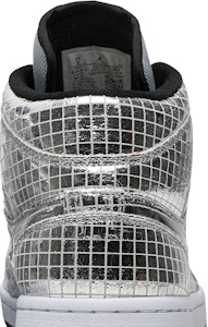 (W) Air Jordan 1 Mid SE 'Bola de Disco' CU9304-001 Sizing (W) Air Jordan 1 Mid SE 'Bola de Disco' CU9304-001