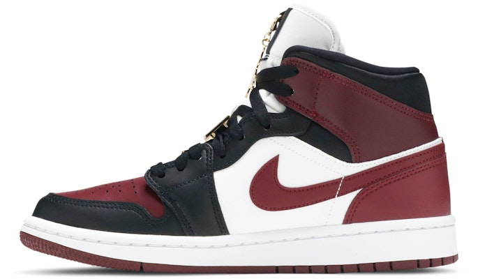 (Women) Air Jordan 1 Mid SE 'Gold Pendants' CZ4385-016 Lookbook (Women) Air Jordan 1 Mid SE 'Gold Pendants' CZ4385-016