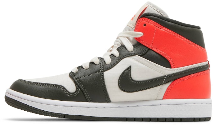 (Women) Air Jordan 1 Mid SE 'Newsprint' DQ6078-100 Lookbook (Women) Air Jordan 1 Mid SE 'Newsprint' DQ6078-100