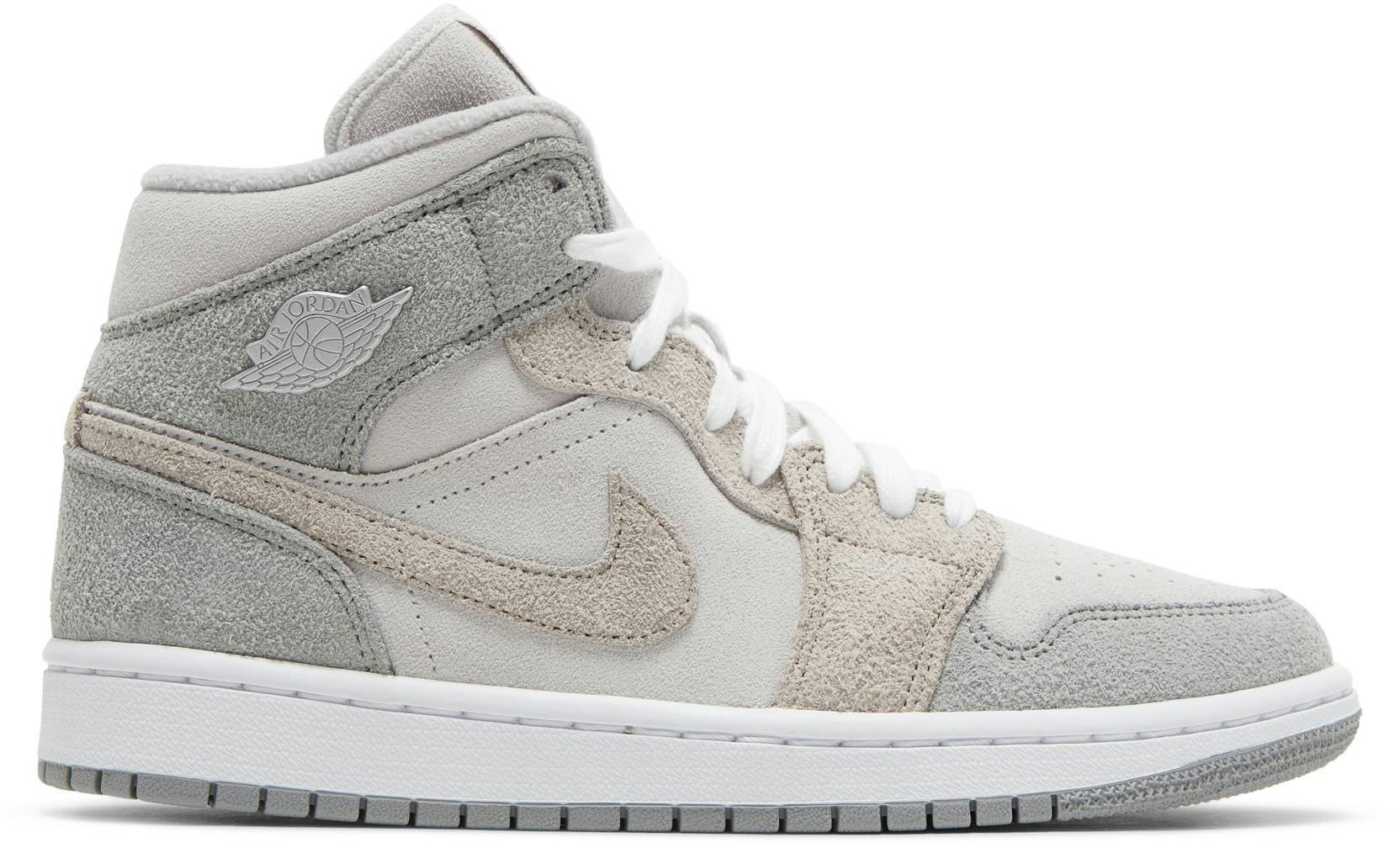 air-jordan-1-mid-se-particle-grey-wmns