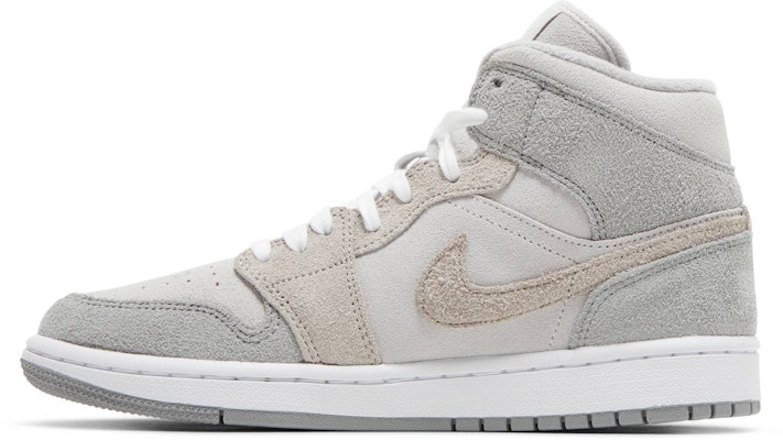 (Women) Air Jordan 1 Mid SE 'Particle Grey' DO7139-002 Lookbook (Women) Air Jordan 1 Mid SE 'Particle Grey' DO7139-002