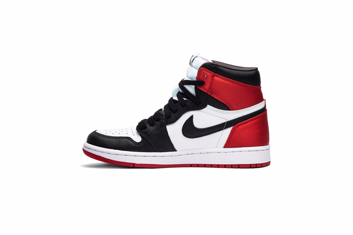 (Women) Air Jordan 1 Retro High 'Satin Black Toe'