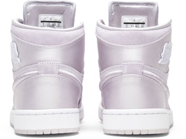 (Wanita) Air Jordan 1 Retro High 'Season of Her: Barely Grape' AO1847-545 Details for (Wanita) Air Jordan 1 Retro High 'Season of Her: Barely Grape' AO1847-545