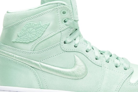(Wanita) Air Jordan 1 Retro High 'Season of Her: Mint' AO1847-345 Order (Wanita) Air Jordan 1 Retro High 'Season of Her: Mint' AO1847-345