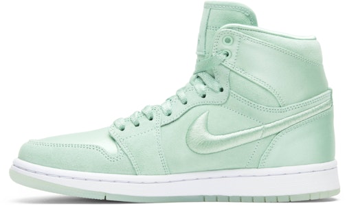 (Wanita) Air Jordan 1 Retro High 'Season of Her: Mint' AO1847-345 Lookbook (Wanita) Air Jordan 1 Retro High 'Season of Her: Mint' AO1847-345
