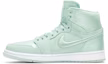 Lookbook (Wanita) Air Jordan 1 Retro High 'Season of Her: Mint' AO1847-345