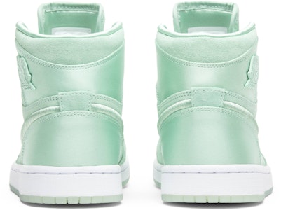 (Wanita) Air Jordan 1 Retro High 'Season of Her: Mint' AO1847-345 Details for (Wanita) Air Jordan 1 Retro High 'Season of Her: Mint' AO1847-345
