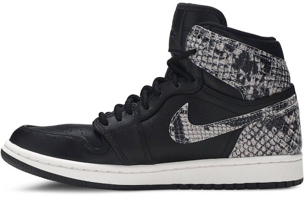 Kasut Air Jordan 1 Retro High PRM 'Snakeskin Hitam' Wanita AH7389-014 Lookbook Kasut Air Jordan 1 Retro High PRM 'Snakeskin Hitam' Wanita AH7389-014