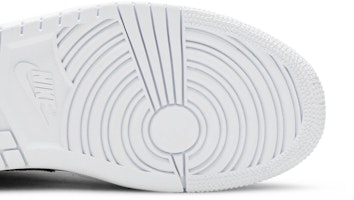 (W) エアジョーダン1 レトロ ロー "ホワイト/メタリックゴールド" CZ4776-100 Purchase (W) エアジョーダン1 レトロ ロー "ホワイト/メタリックゴールド" CZ4776-100