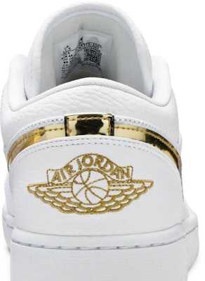 (Women) Air Jordan 1 Retro Low 'White Metallic Gold' CZ4776-100 Sizing (Women) Air Jordan 1 Retro Low 'White Metallic Gold' CZ4776-100